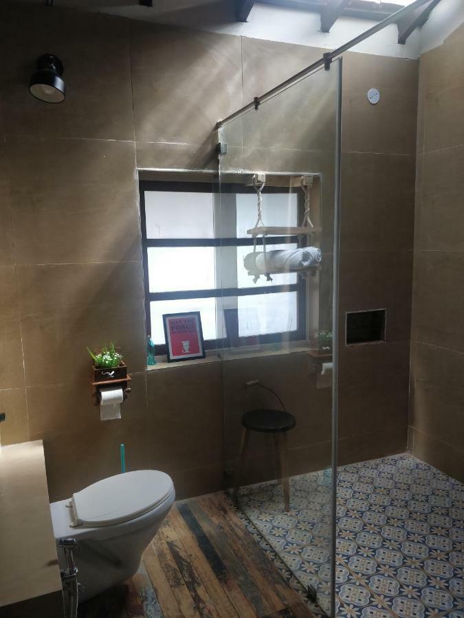 Hostel The White Balcao Panaji Zewnętrze zdjęcie