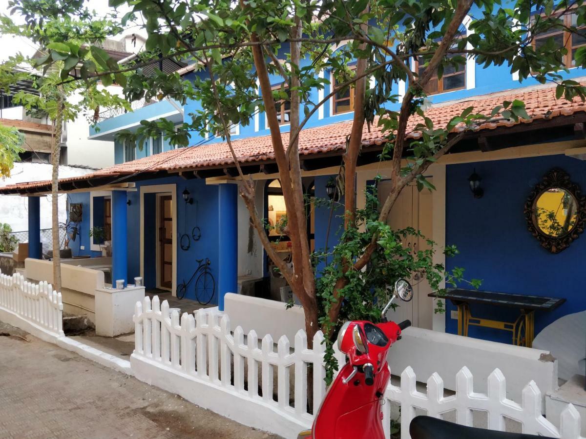 Hostel The White Balcao Panaji Zewnętrze zdjęcie