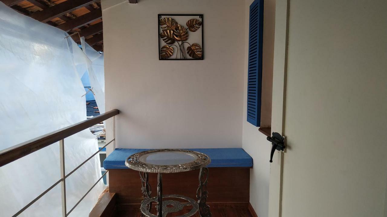 Hostel The White Balcao Panaji Zewnętrze zdjęcie
