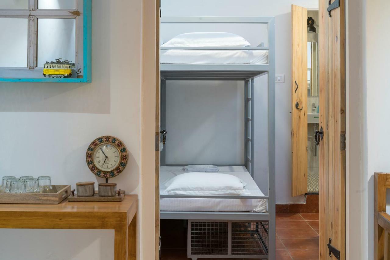Hostel The White Balcao Panaji Zewnętrze zdjęcie
